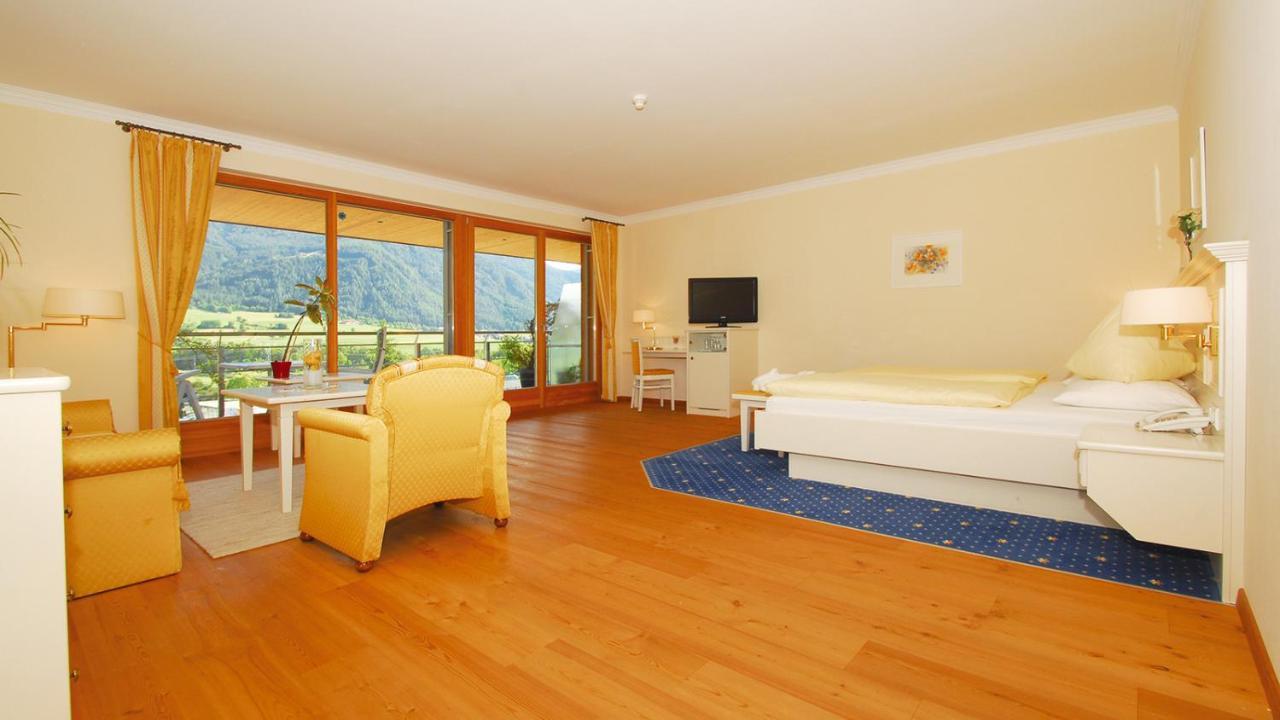 Hotel Olympia Брунико Екстериор снимка
